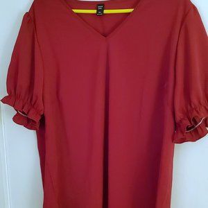 Plus Solid V-neck Flounce Sleeve Blouse